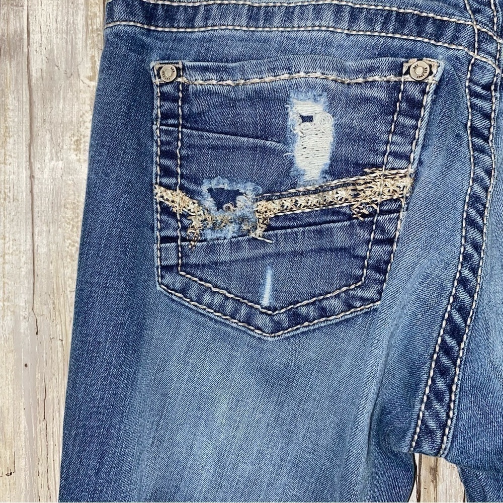 BKE Culture Distressed Pockets Bootcut Jeans - Picture 7 of 8